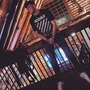 Meet your Posher, Cameron